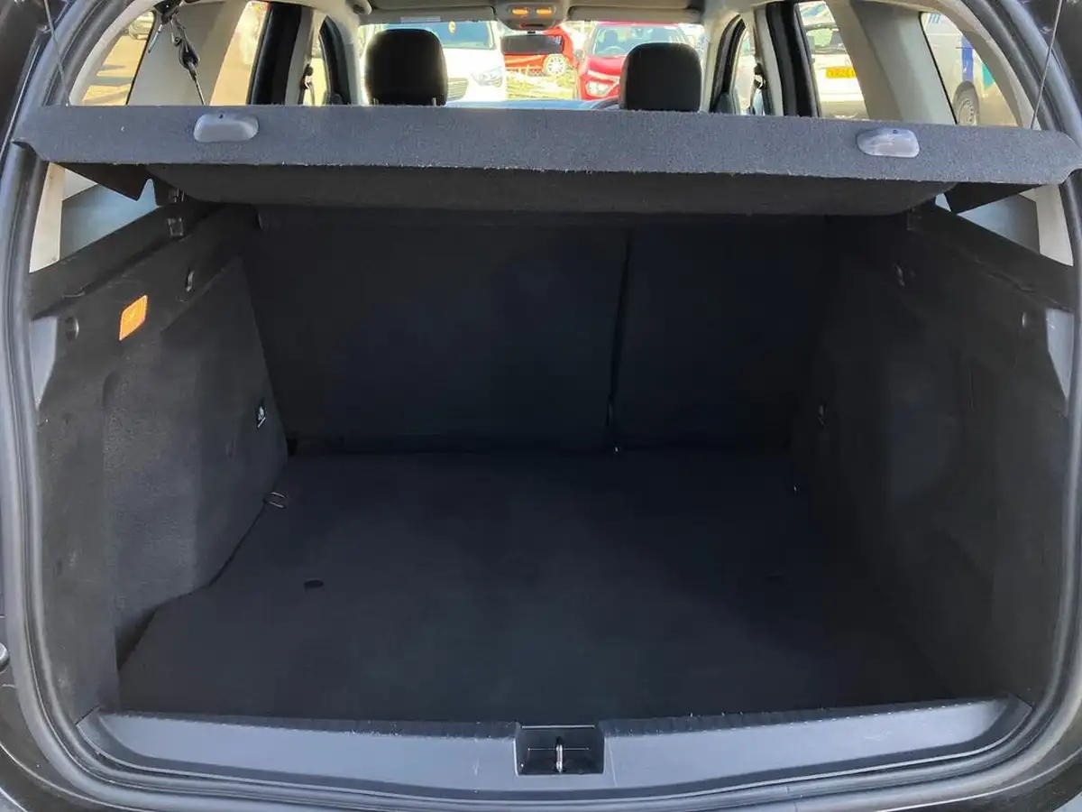 2021-dacia-duster-10-tce-comfort-90bhp-station-wagon-5d-big-46
