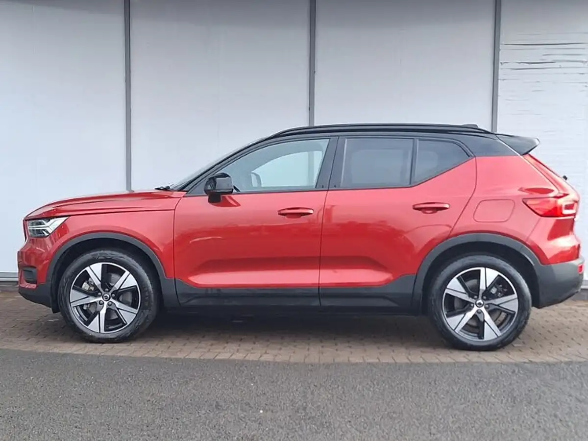 2021-volvo-xc40-e-twin-recharge-plus-big-3