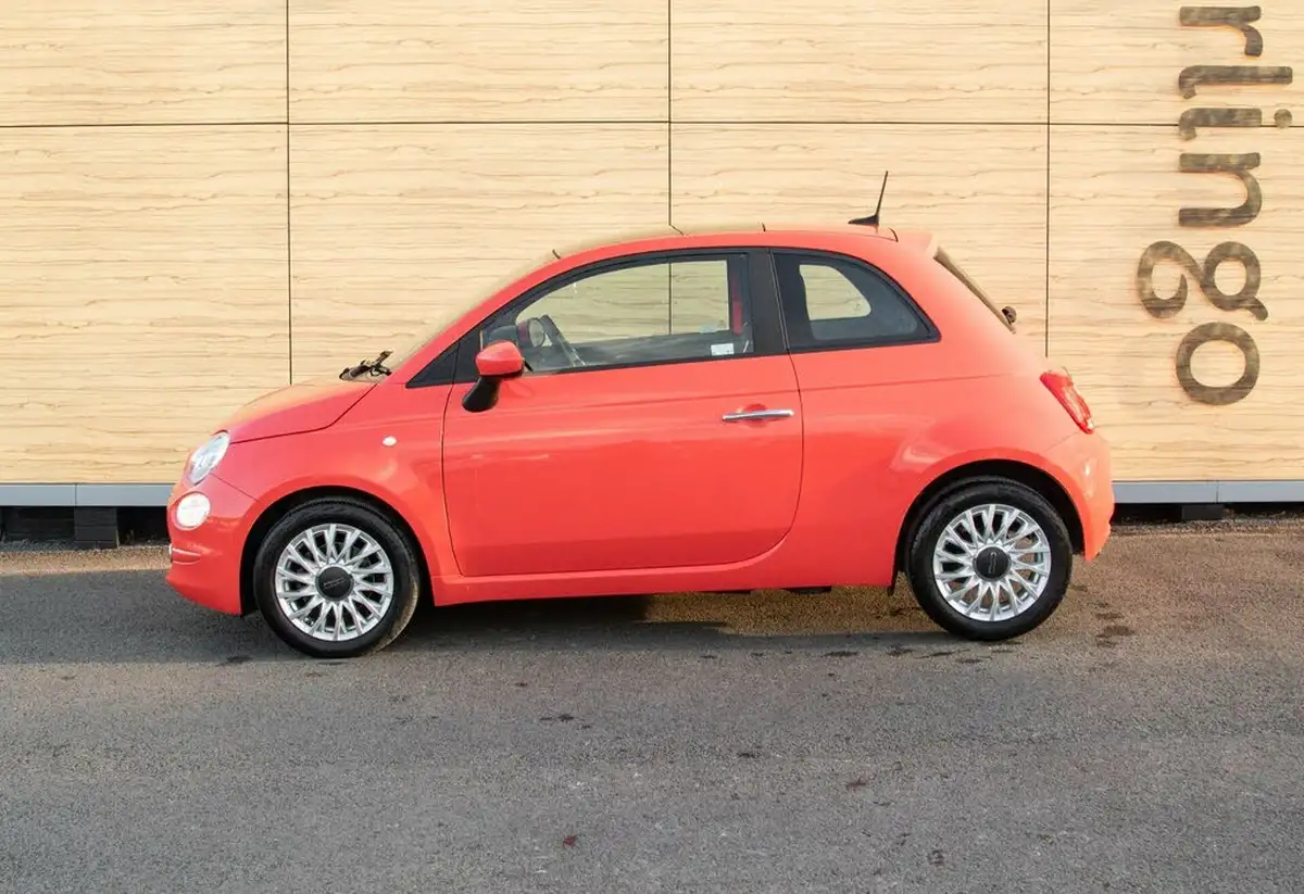 2020-fiat-500-10-lounge-big-15