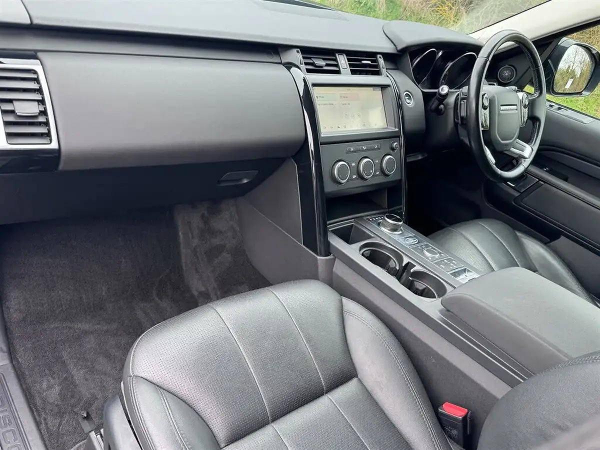 2020-land-rover-discovery-20-sd4-commercial-s-big-13