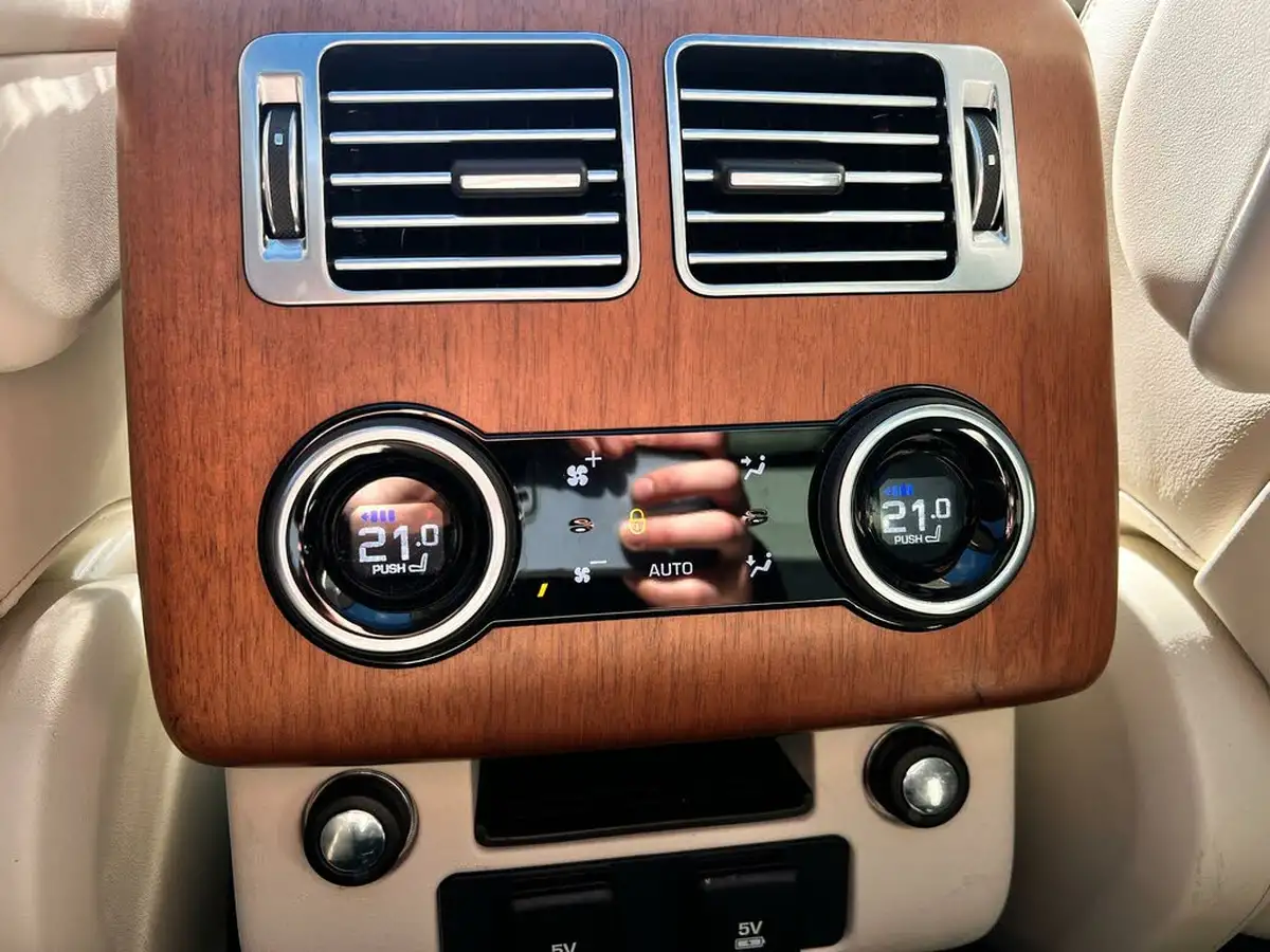 2020-land-rover-range-rover-44-sdv8-autobiography-big-71