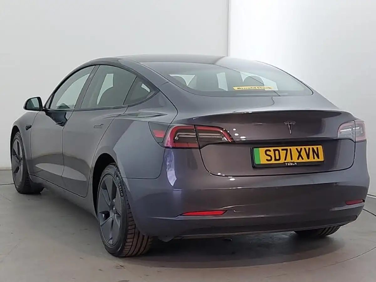 2021-tesla-model-3-e-standard-plus-big-1