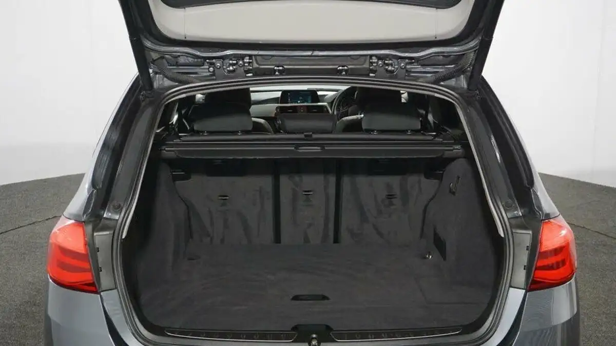 2018-bmw-3-series-20td-318d-se-touring-5d-big-21