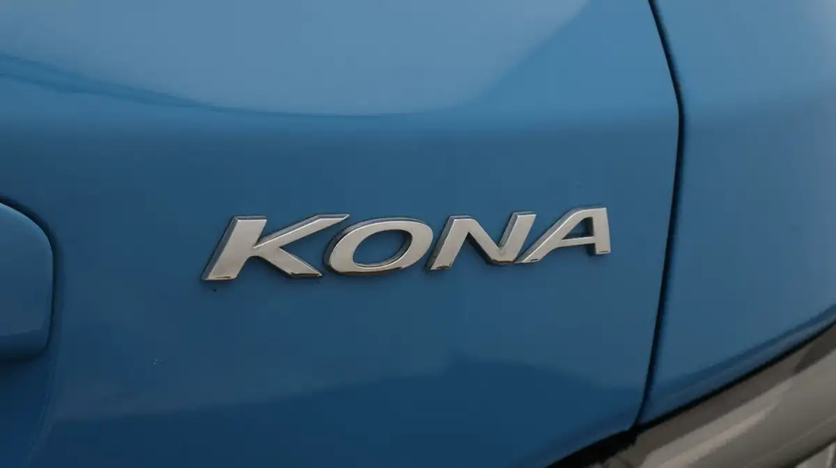 2022-hyundai-kona-e-premium-204ps-64kwh-7kw-obc-big-21