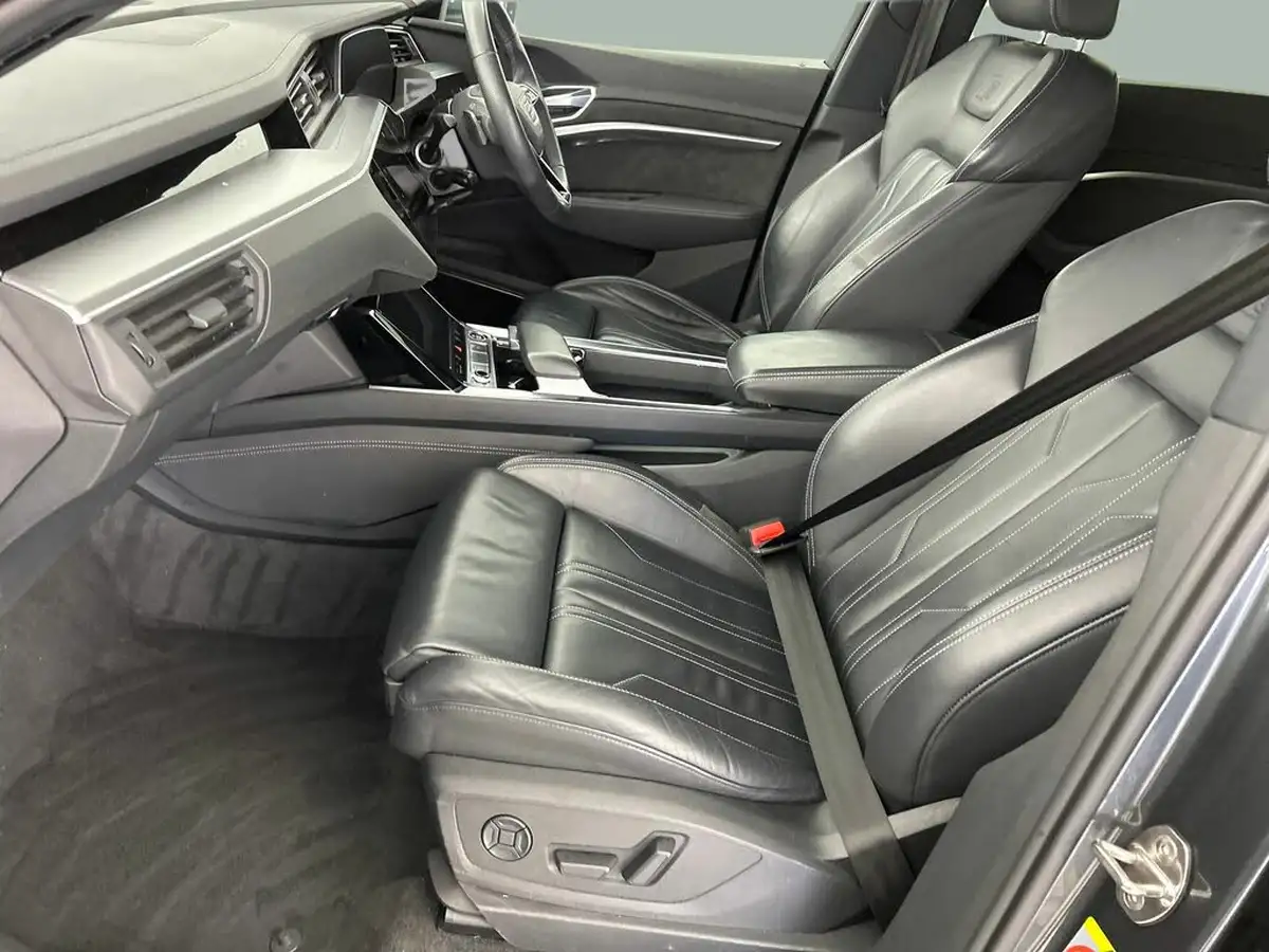 2020-audi-e-tron-50e-s-line-station-wagon-big-32
