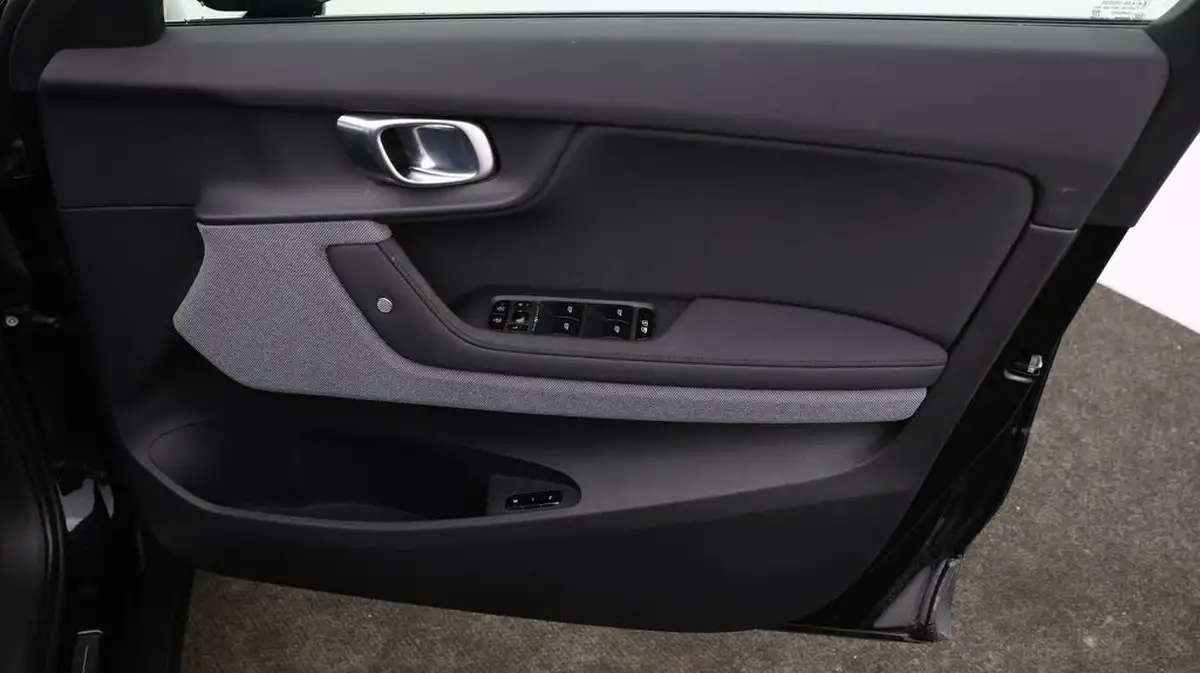 2022-polestar-polestar-2-e-ps2-300kw-longe-dual-plus-pilot-hatchback-big-14