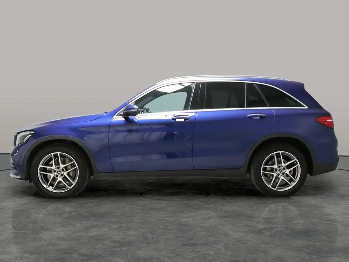 2018-mercedes-benz-glc-class-20-glc250-amg-line-premiumss-station-wagon-5d-big-12