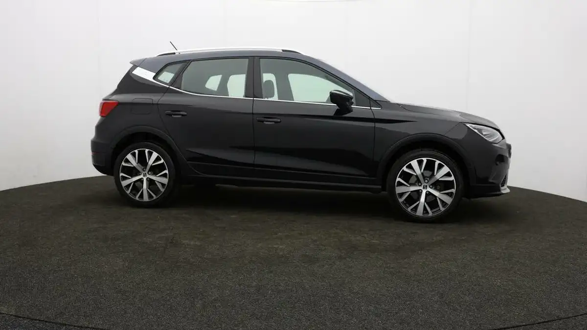 2022-seat-arona-10-tsi-xperience-lux-big-39