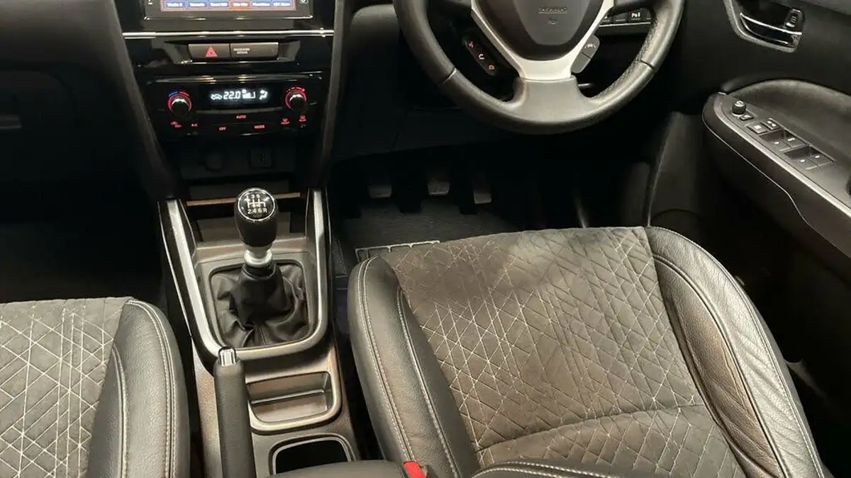 2019-suzuki-vitara-14-boosterjet-sz5-big-14