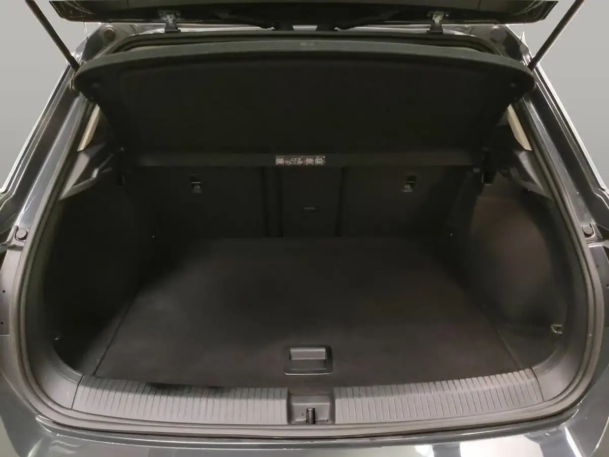 2021-volkswagen-t-roc-15-tsi-design-hatchback-5d-big-42