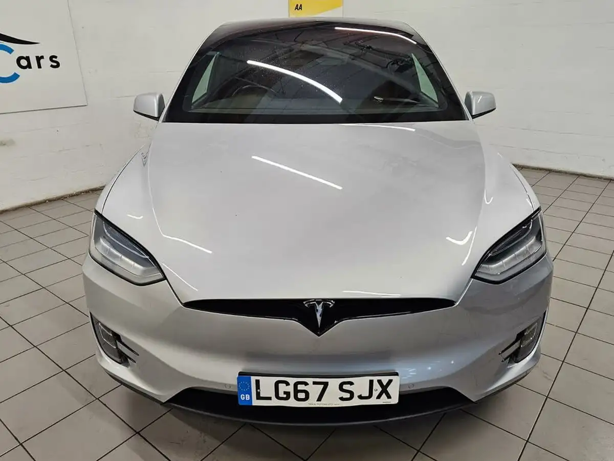 2017-tesla-model-x-e-75d-big-2