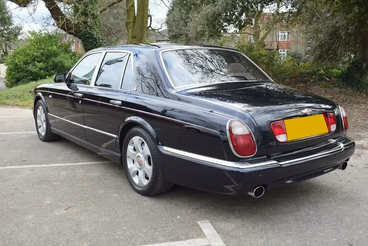 2000-bentley-arnage-68-red-label-big-49