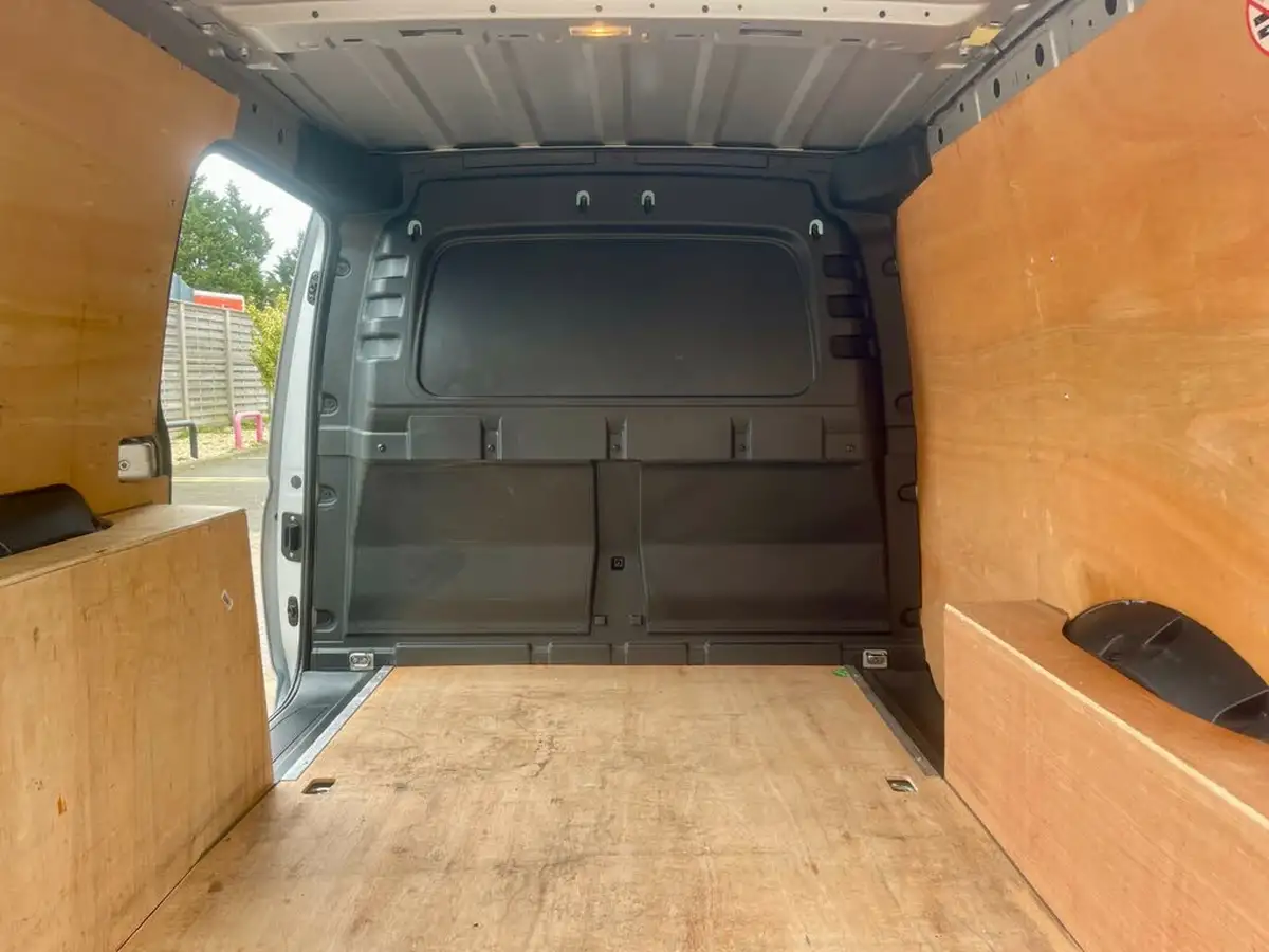 2022-volkswagen-caddy-20tdi-c20-cargo-commerce-pro-102pseu6d-big-58