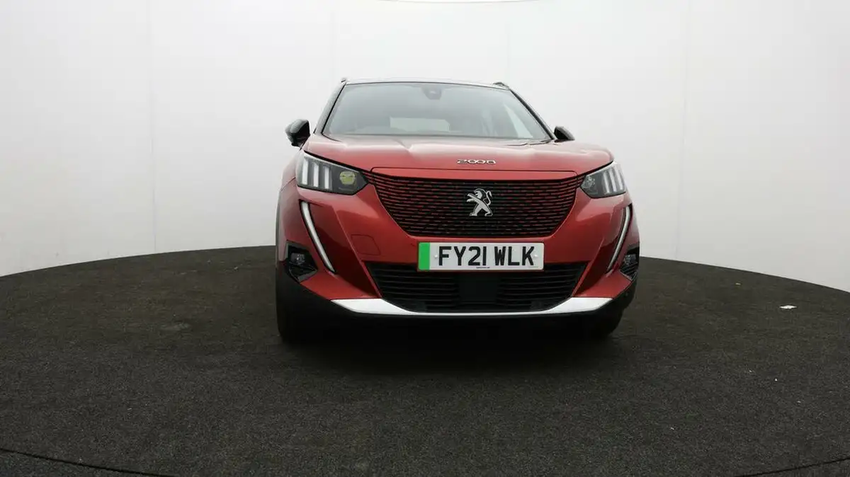 2021-peugeot-2008-suv-e-gt-premium-big-51