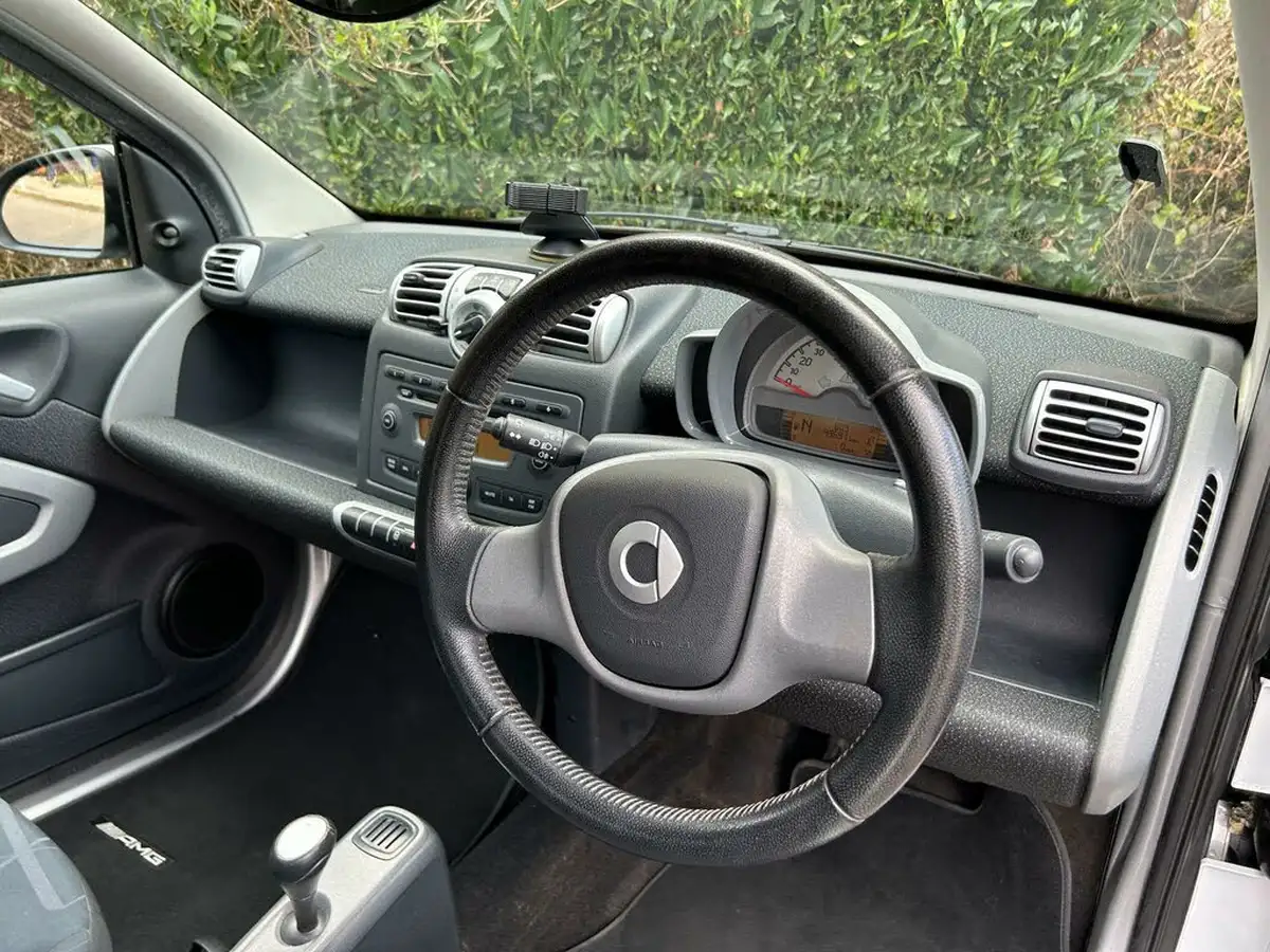 2008-smart-fortwo-10-passion-71bhp-coupe-big-39