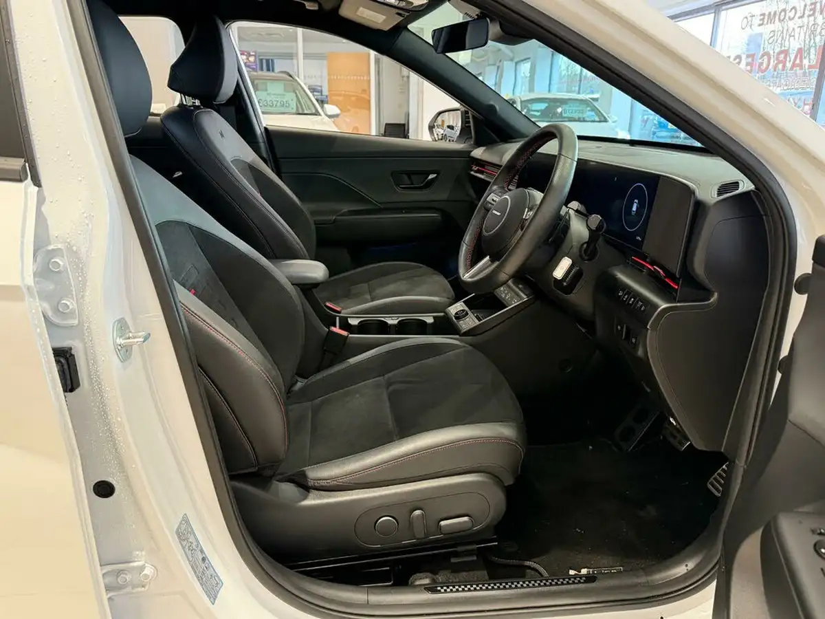 2024-hyundai-kona-16-t-gdi-n-line-s-198ps-dct-big-8
