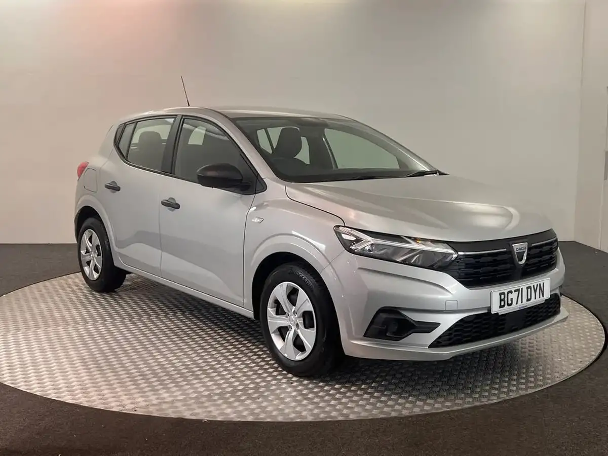 2021-dacia-sandero-10-tce-essential-90bhp-big-1
