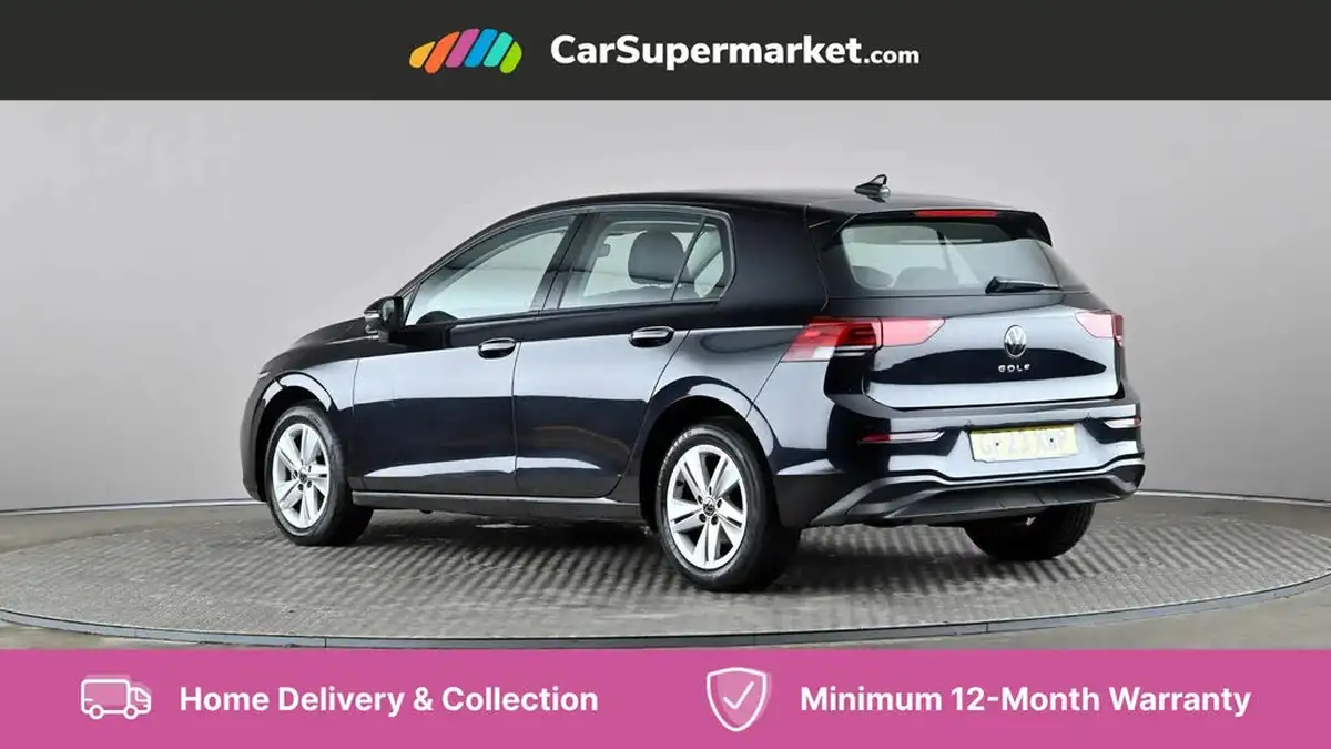 2023-volkswagen-golf-15-tsi-life-130ps-hatchback-big-3