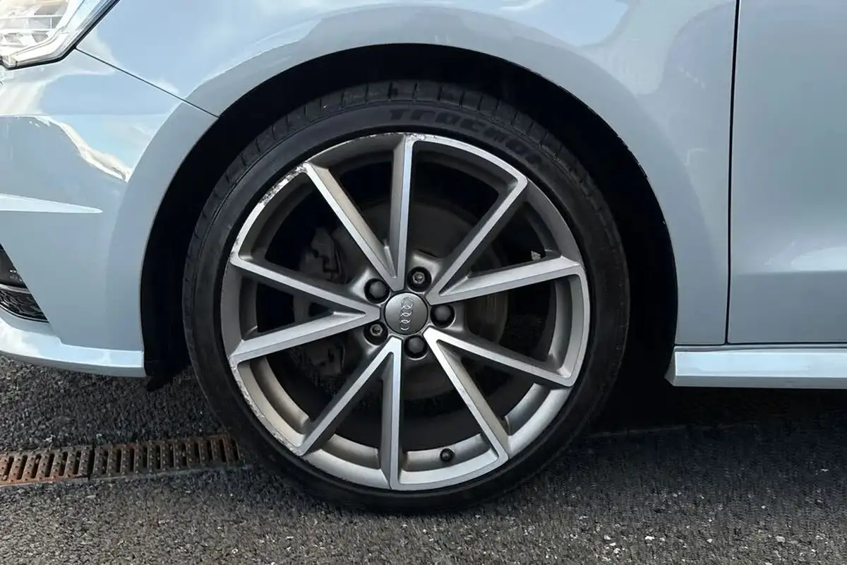 2018-audi-a1-14-tfsi-black-edition-nav-150ps-cod-sportback-5d-big-23