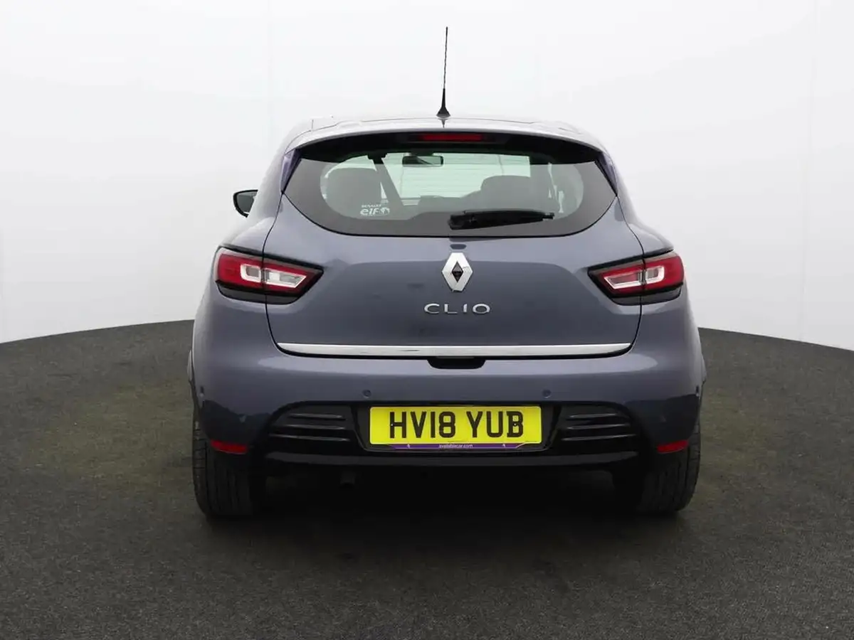 2018-renault-clio-09-tce-signature-nav-big-2