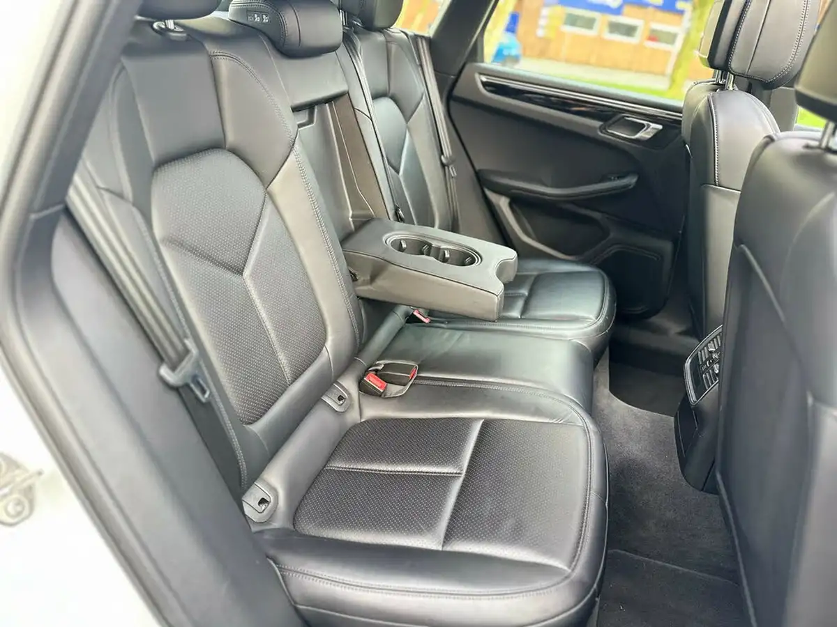 2016-porsche-macan-30td-s-big-41
