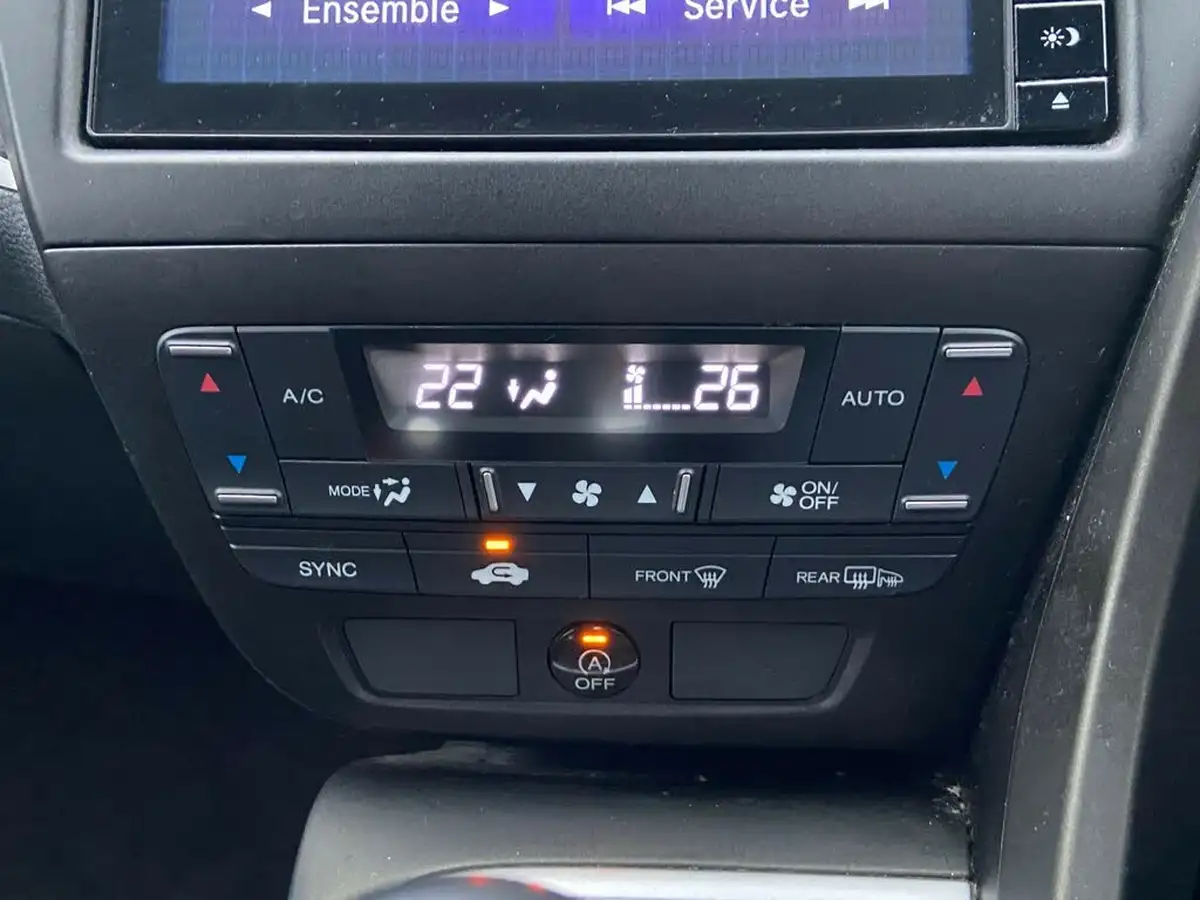 2017-honda-civic-16-i-dtec-se-plus-navi-hatchback-big-15