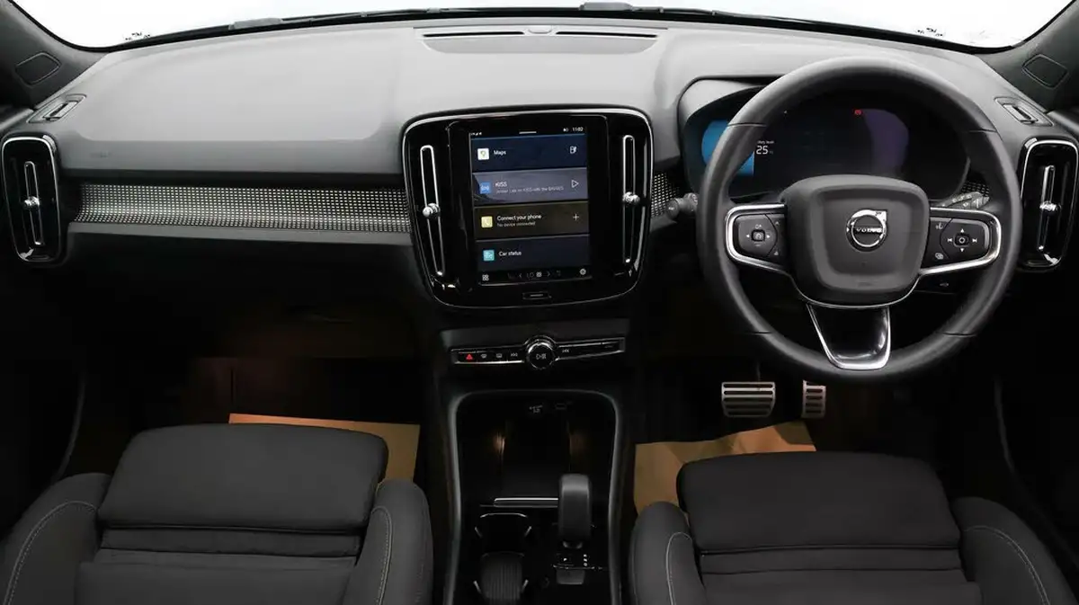 2021-volvo-xc40-e-twin-recharge-plus-big-12