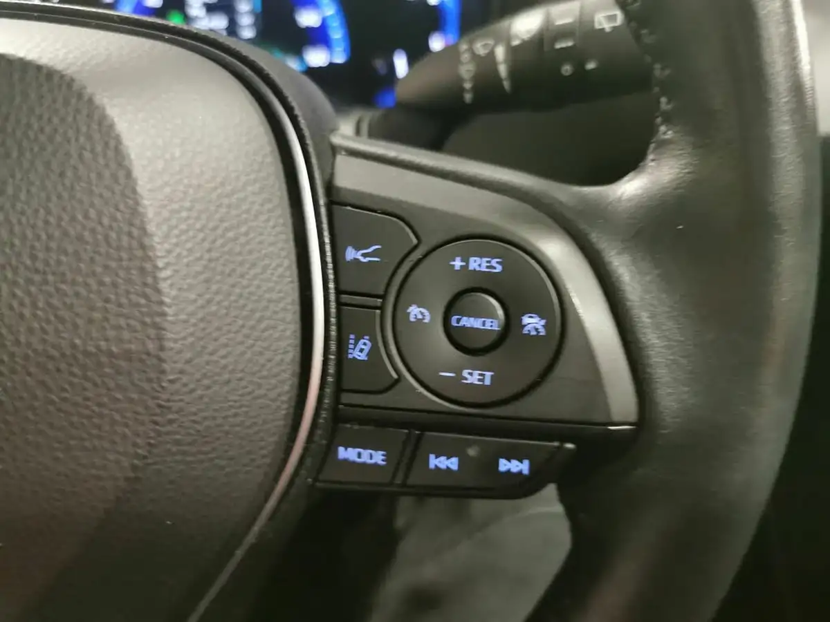 2021-toyota-corolla-18-vvt-i-icon-tech-trk-hatchback-5d-big-20