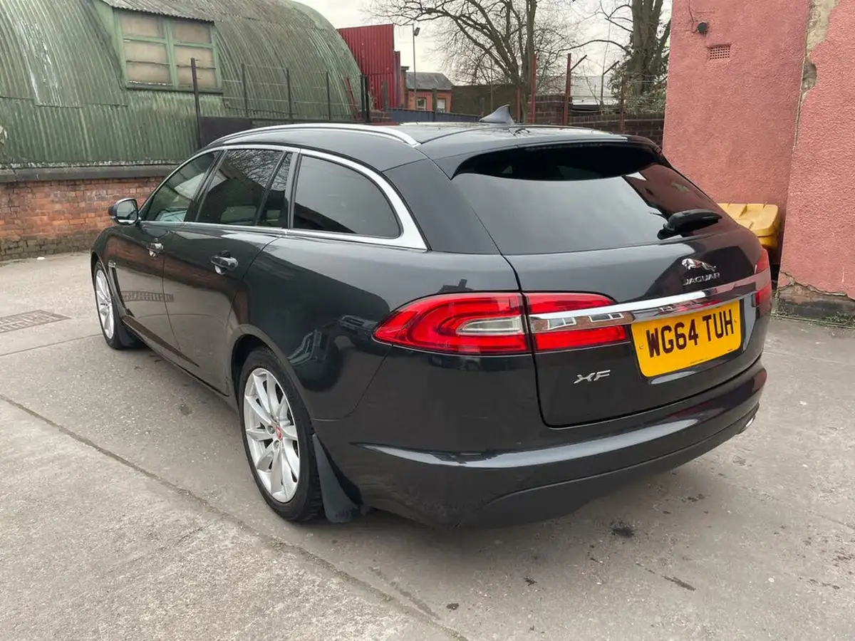 2014-jaguar-xf-22td-premium-luxury-200ps-sportbrake-5d-big-8
