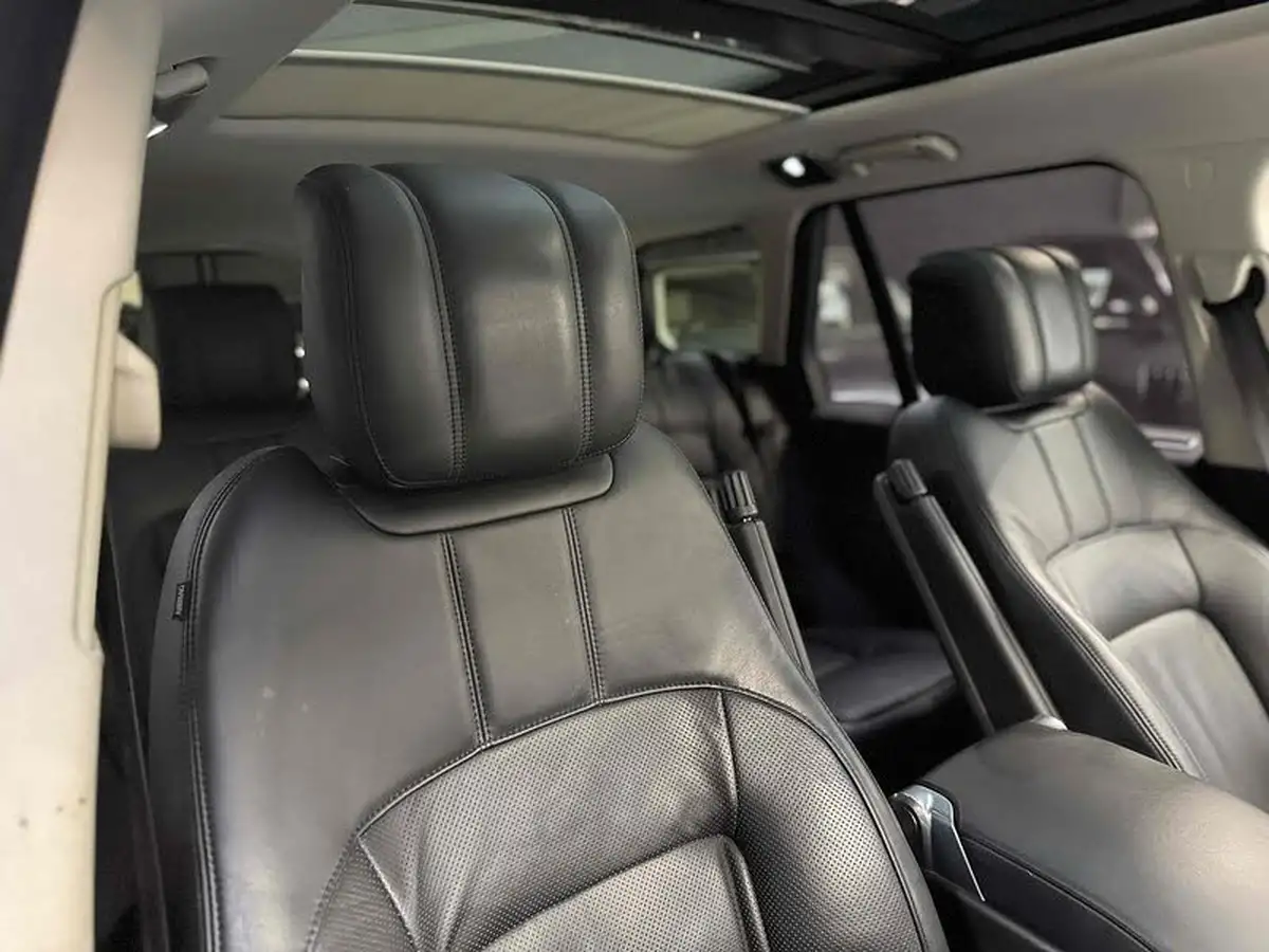 2019-land-rover-range-rover-30-sd-v6-vogue-big-12