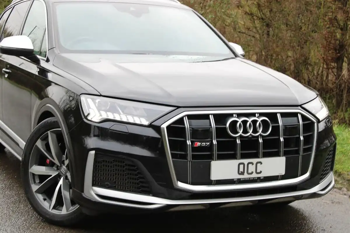 2020-audi-sq7-40tdi-big-27