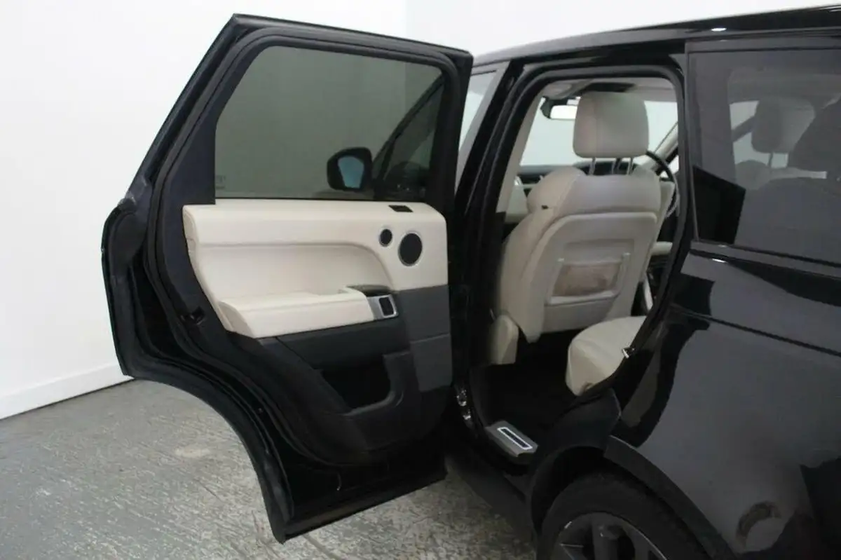 2015-land-rover-range-rover-sport-30-sd-v6-hse-dynamic-292ps-4x4-big-30