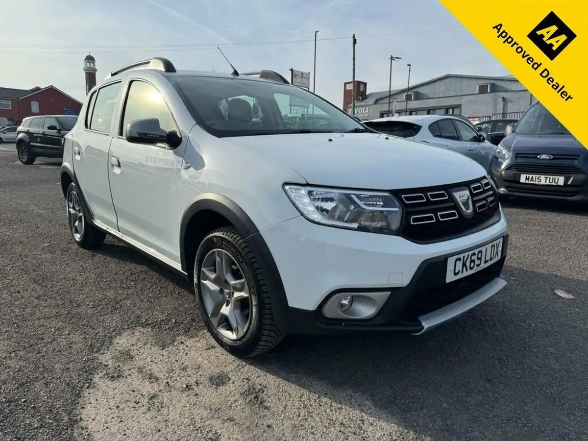 2019-dacia-sandero-stepway-09-tce-comfort-big-0
