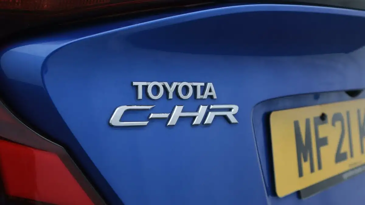 2021-toyota-c-hr-18-vvt-i-dynamic-big-21