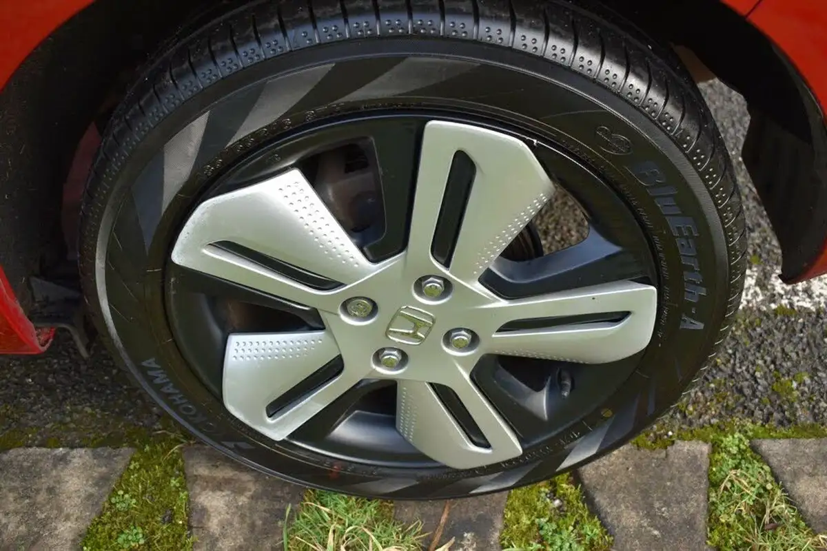 2022-honda-jazz-15-i-mmd-ex-107ps-big-23