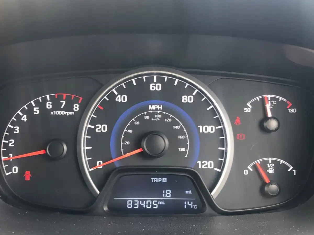 2014-hyundai-i10-10-s-big-14