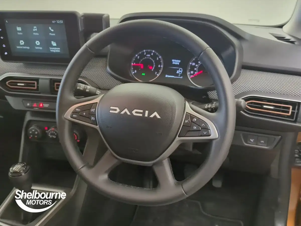 2024-dacia-sandero-stepway-10-tce-expression-100bhp-bi-fuel-big-3