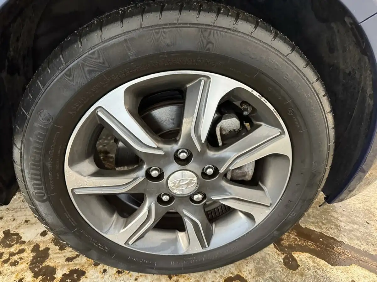 2019-hyundai-ix20-16-se-auto-big-35