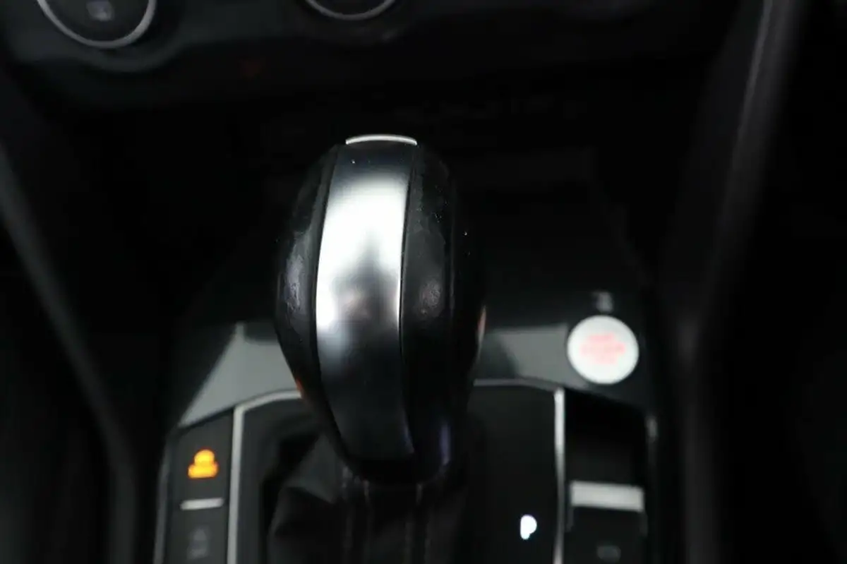 2019-volkswagen-tiguan-allspace-15-tsi-r-line-tech-big-22