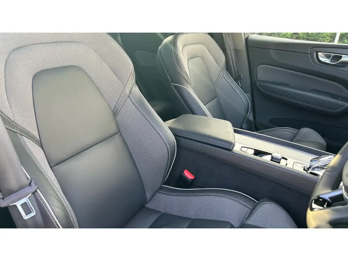 2024-volvo-xc60-20-t6-plus-black-edition-big-8