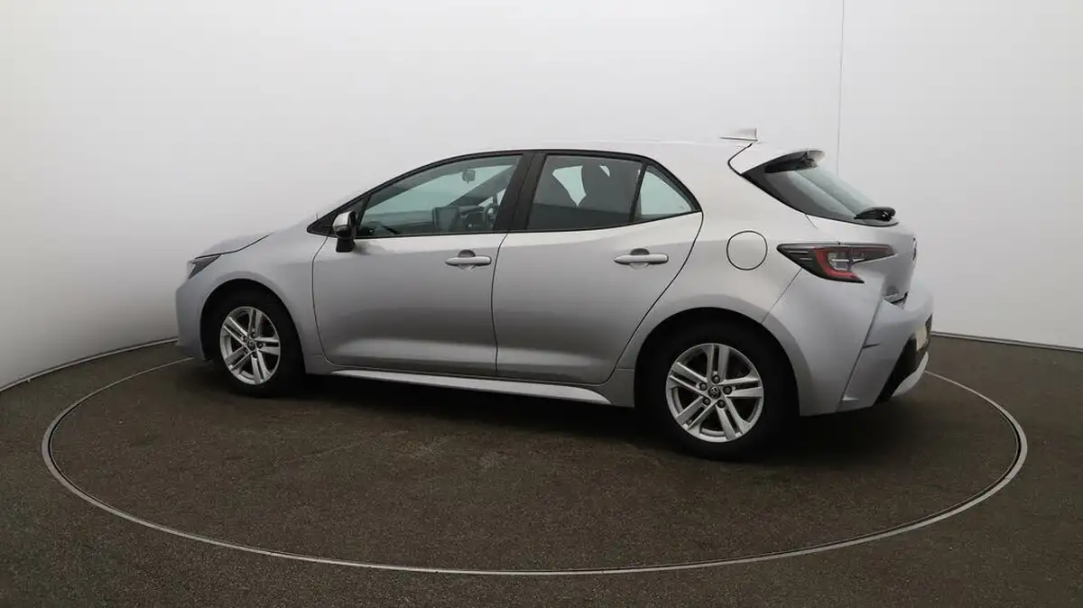 2022-toyota-corolla-18-vvt-i-icon-120bhp-trk-hatchback-5d-big-46