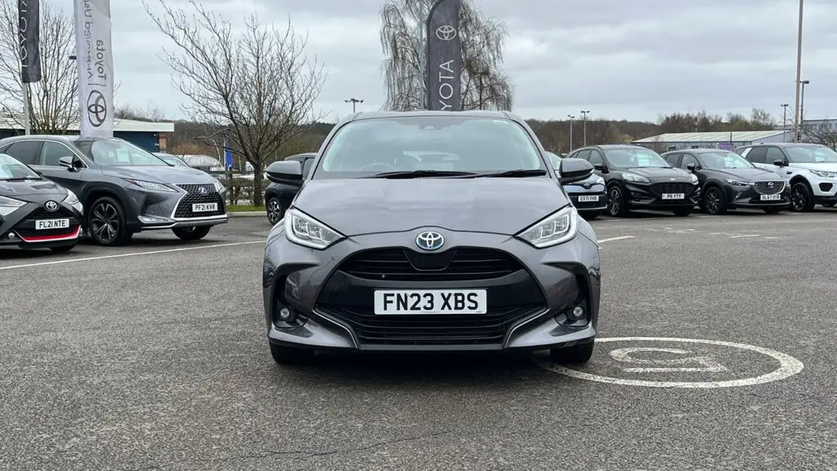2023-toyota-yaris-15-vvt-i-design-big-14