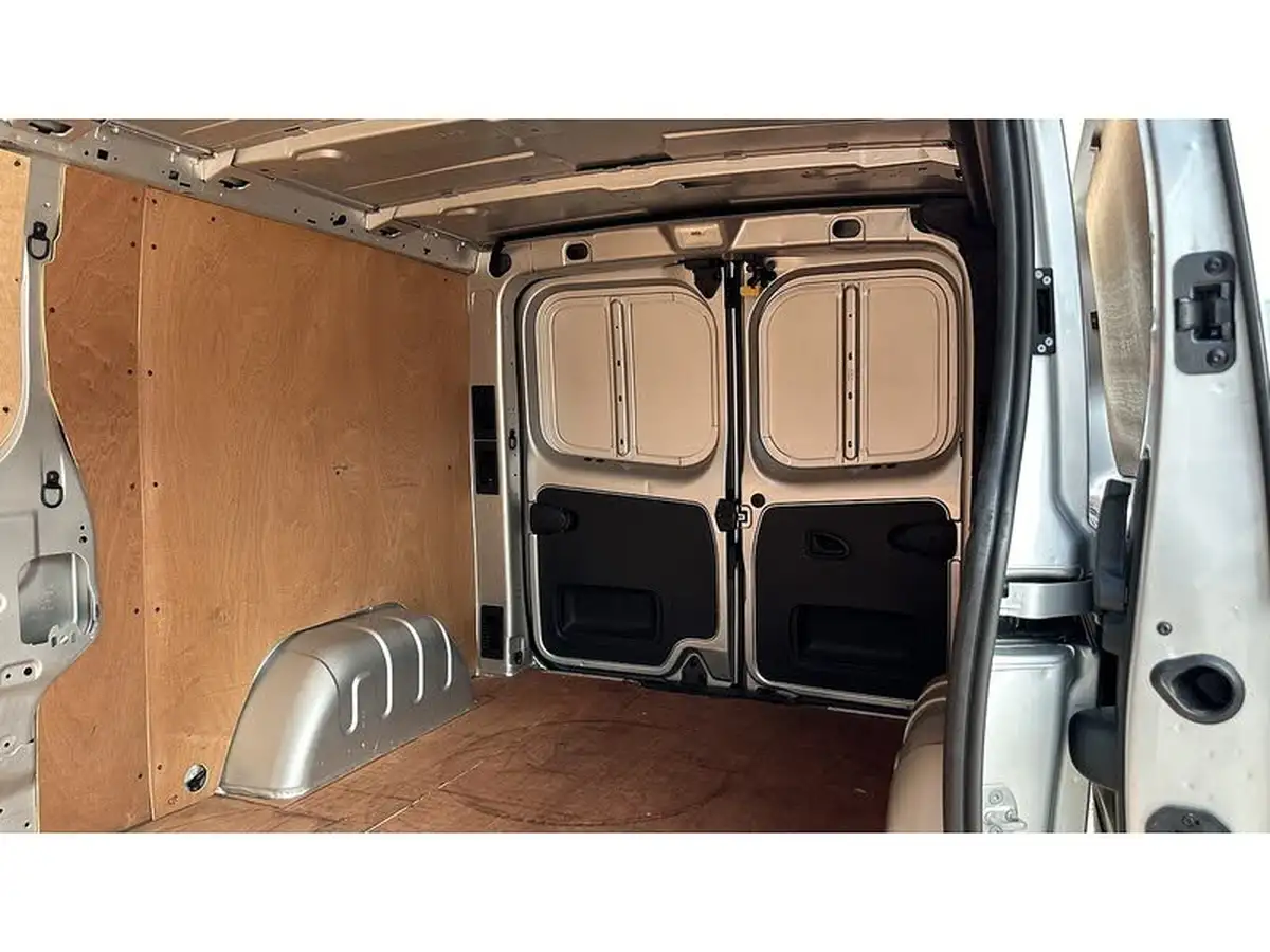 2018-renault-trafic-16dci-ll29-125-sport-nav-energy-125-e6-panel-van-big-39