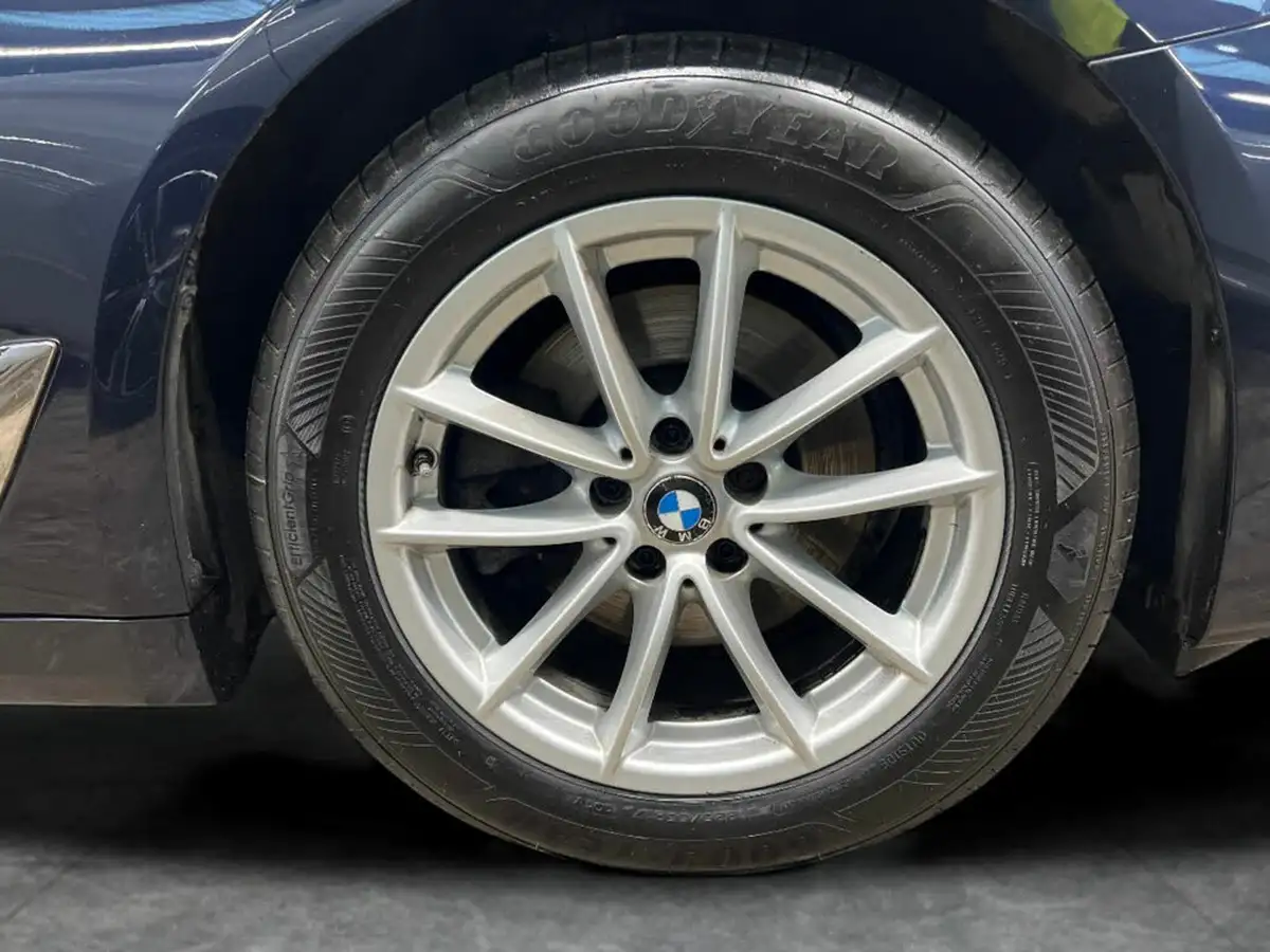 2018-bmw-5-series-20td-520d-se-188bhp-touring-5d-big-30