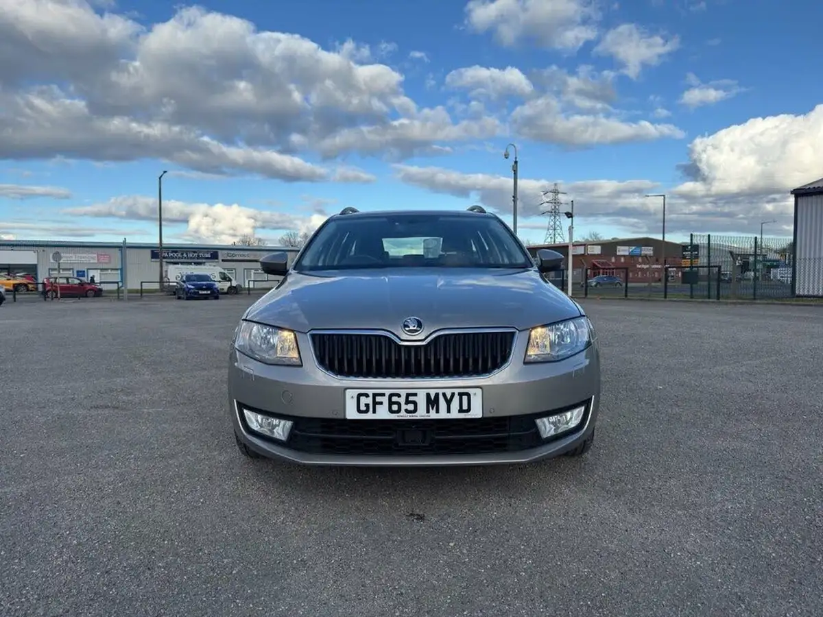 2015-skoda-octavia-big-11