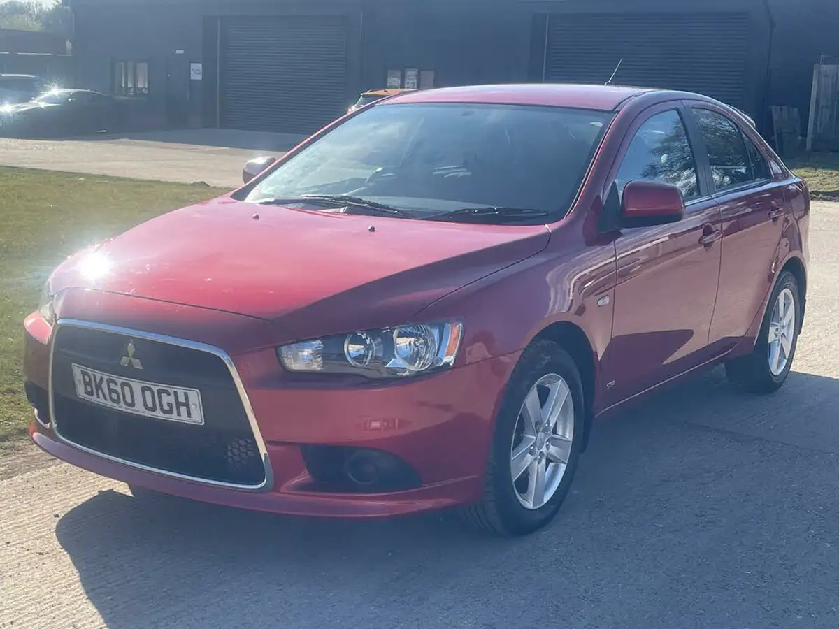 2010-mitsubishi-lancer-20td-gs2-big-4