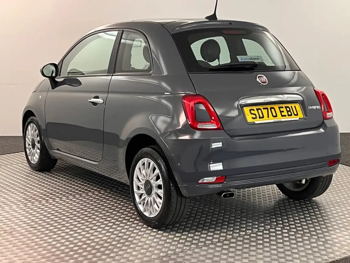 2020-fiat-500-10-lounge-big-9