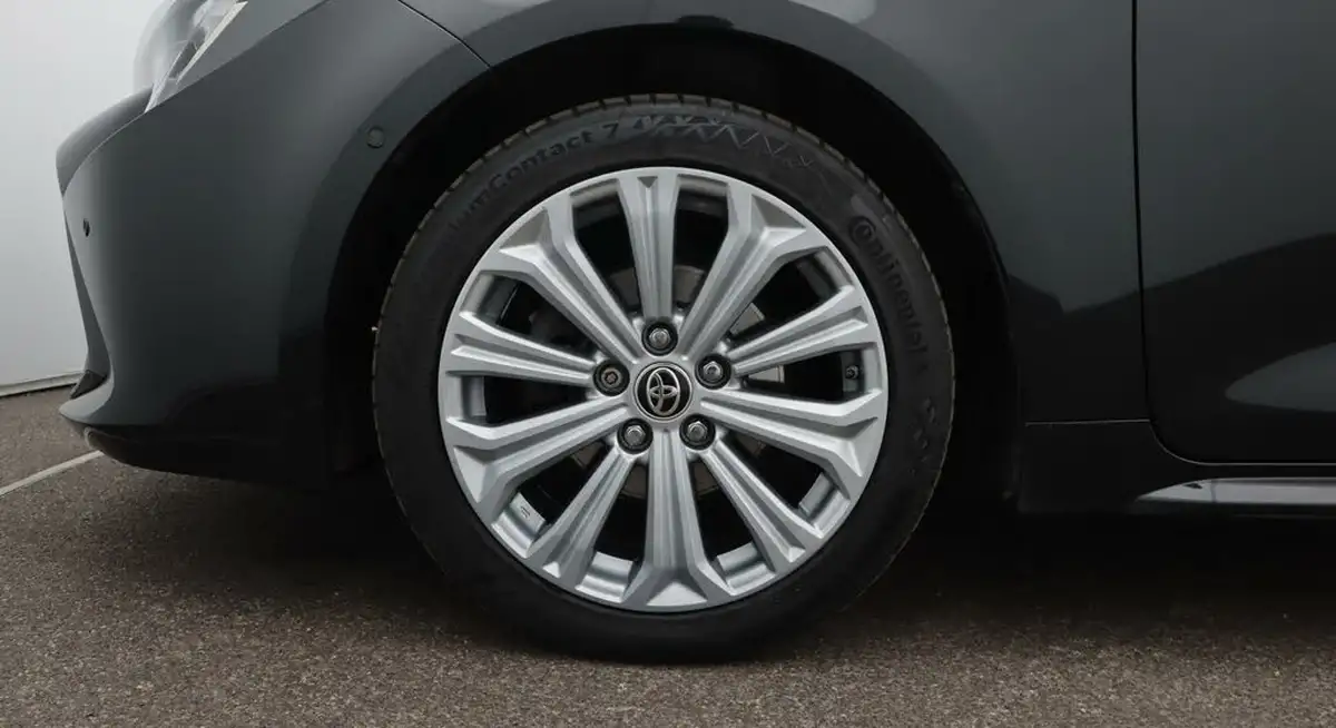 2021-toyota-corolla-18-vvt-i-design-trk-touring-sports-5d-big-18