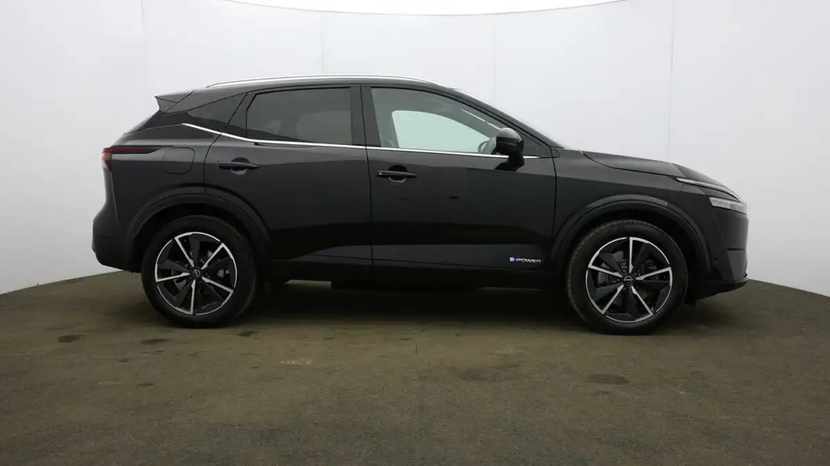 2022-nissan-qashqai-15-tekna-big-51