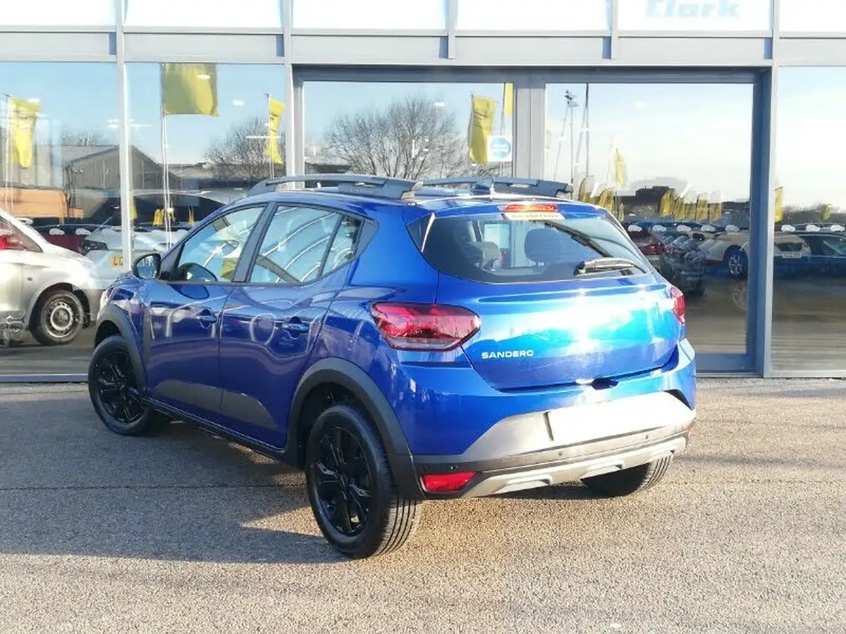 2024-dacia-sandero-stepway-10-tce-extreme-90bhp-big-1
